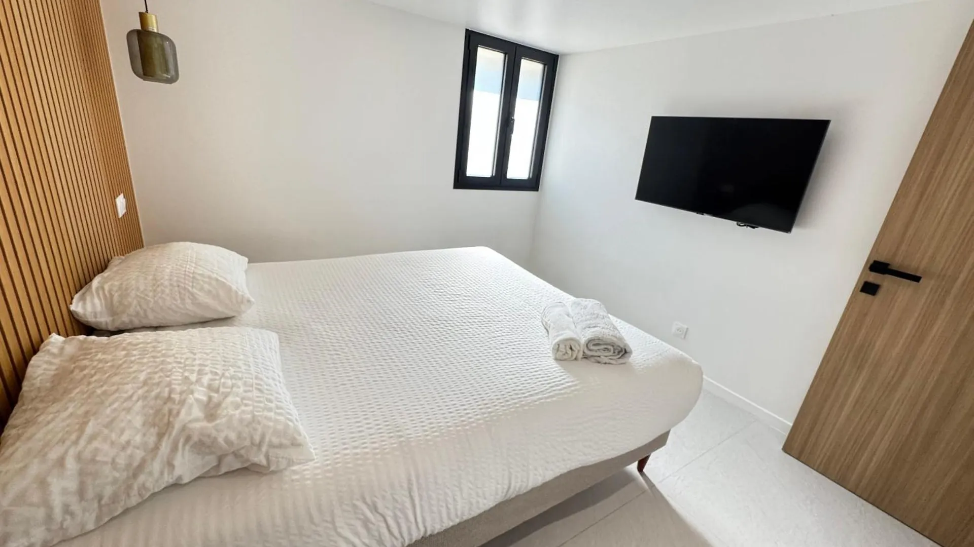 Brand New 6 Bedroom Villa With Pool Vallauris