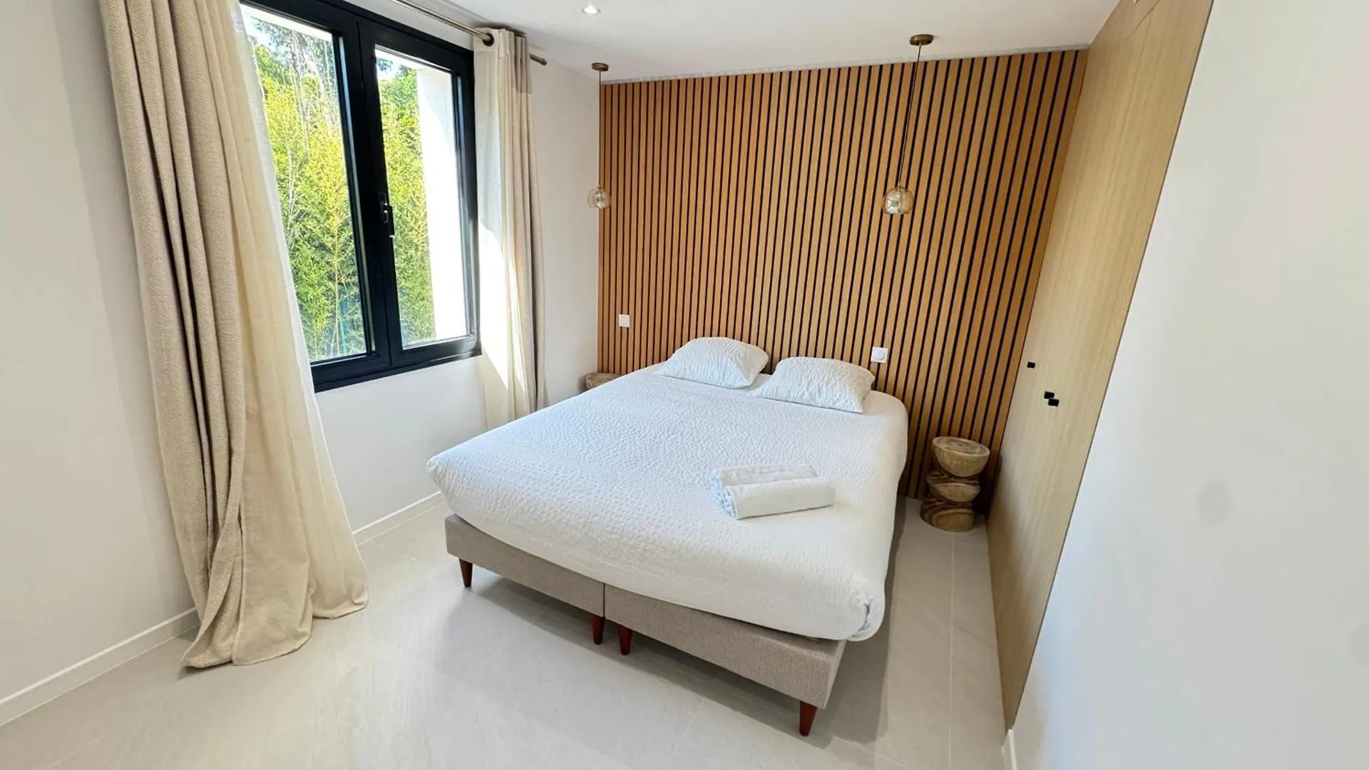 Brand New 6 Bedroom Villa With Pool Vallauris