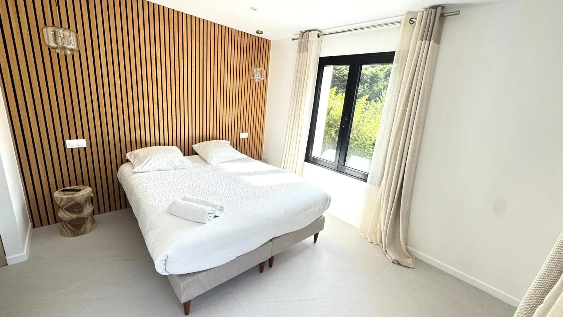 Brand New 6 Bedroom Villa With Pool Vallauris 0*,  França