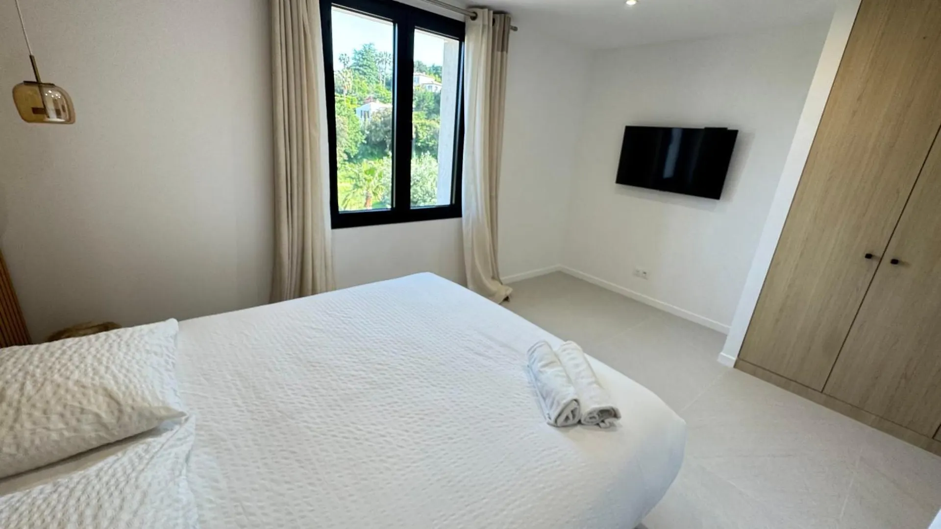 Brand New 6 Bedroom Villa With Pool Vallauris França